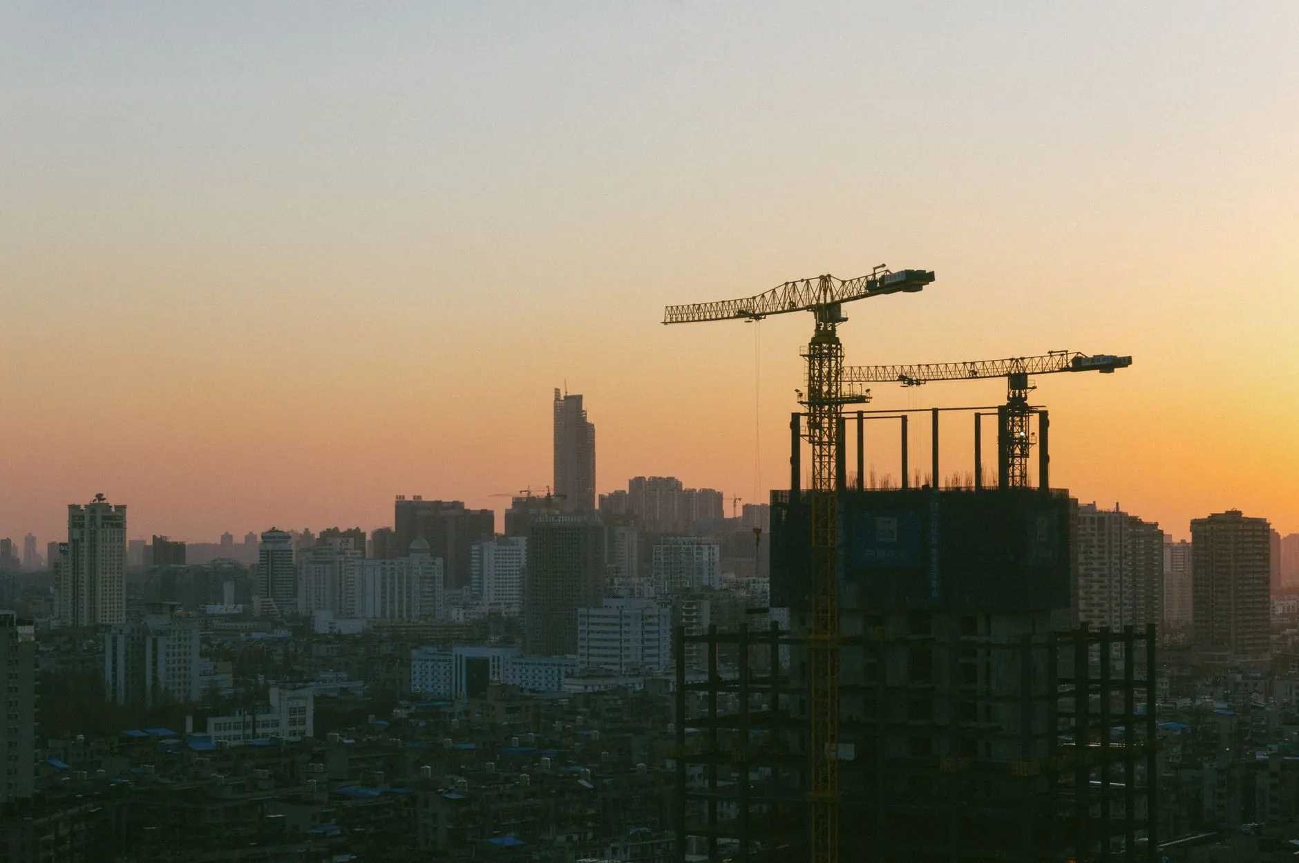 2025年工程机械融资租赁市场趋势与设备选型建议